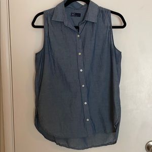 Gap Size Medium Chambray Button Up